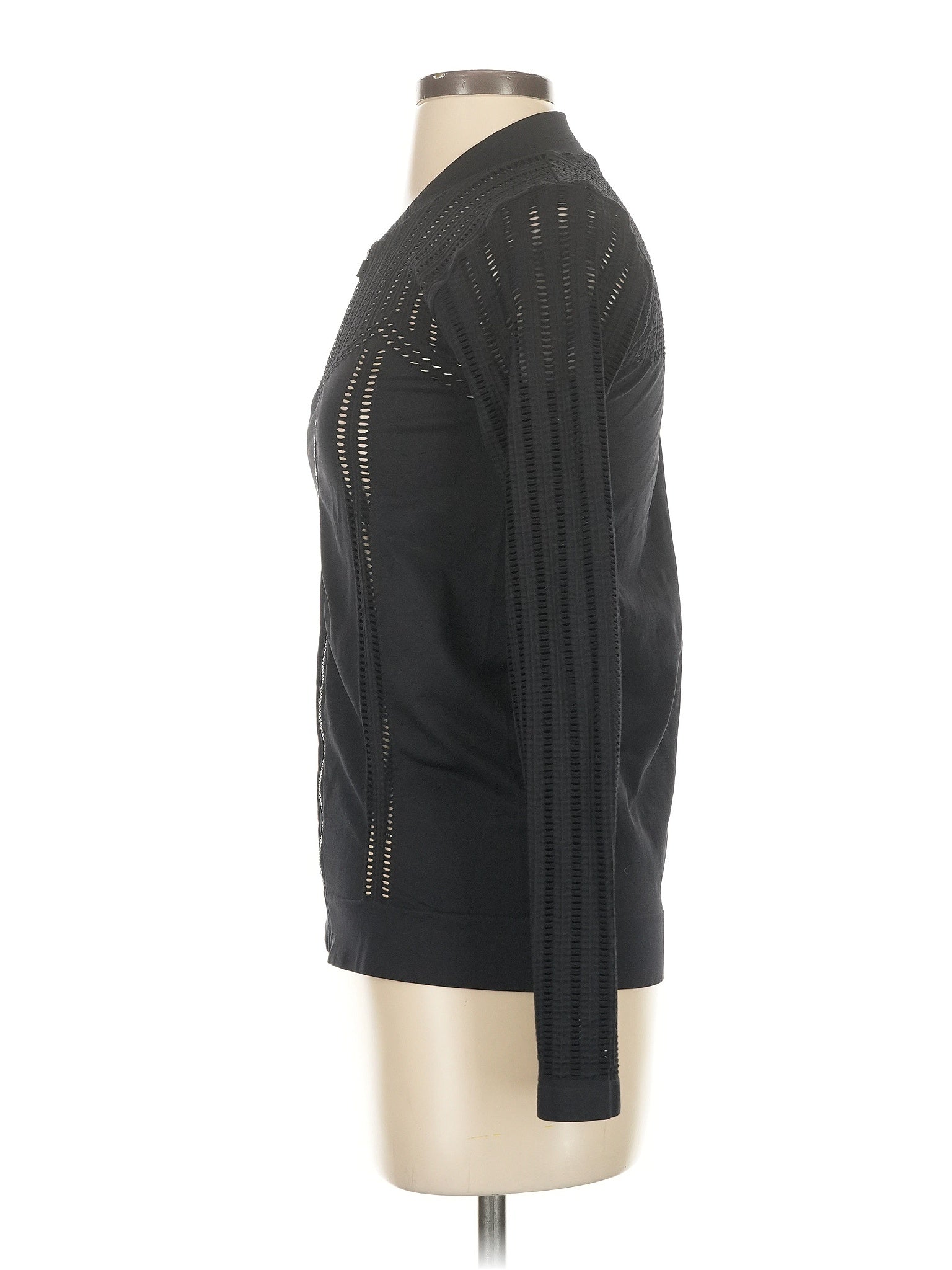 4 size - XS (Estimated)
