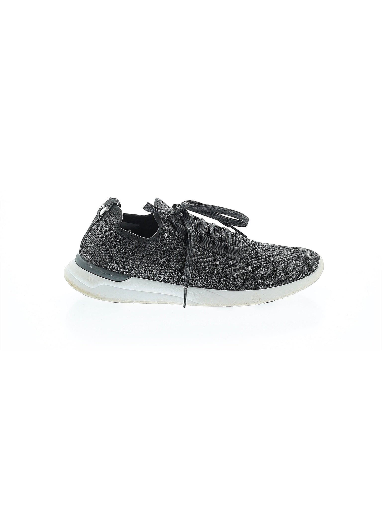 1 shoe size - 8