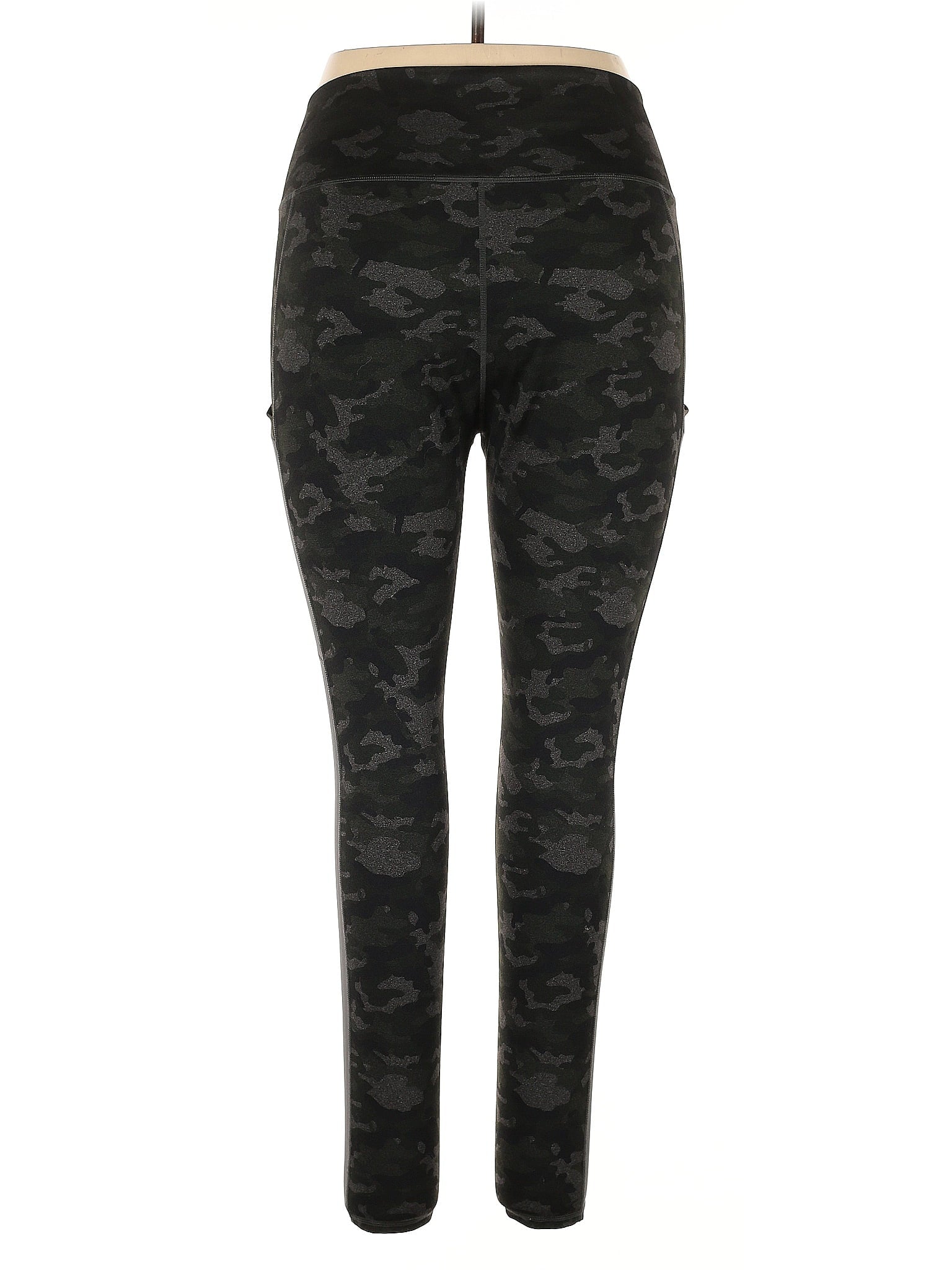 2 size - 14 (Estimated)