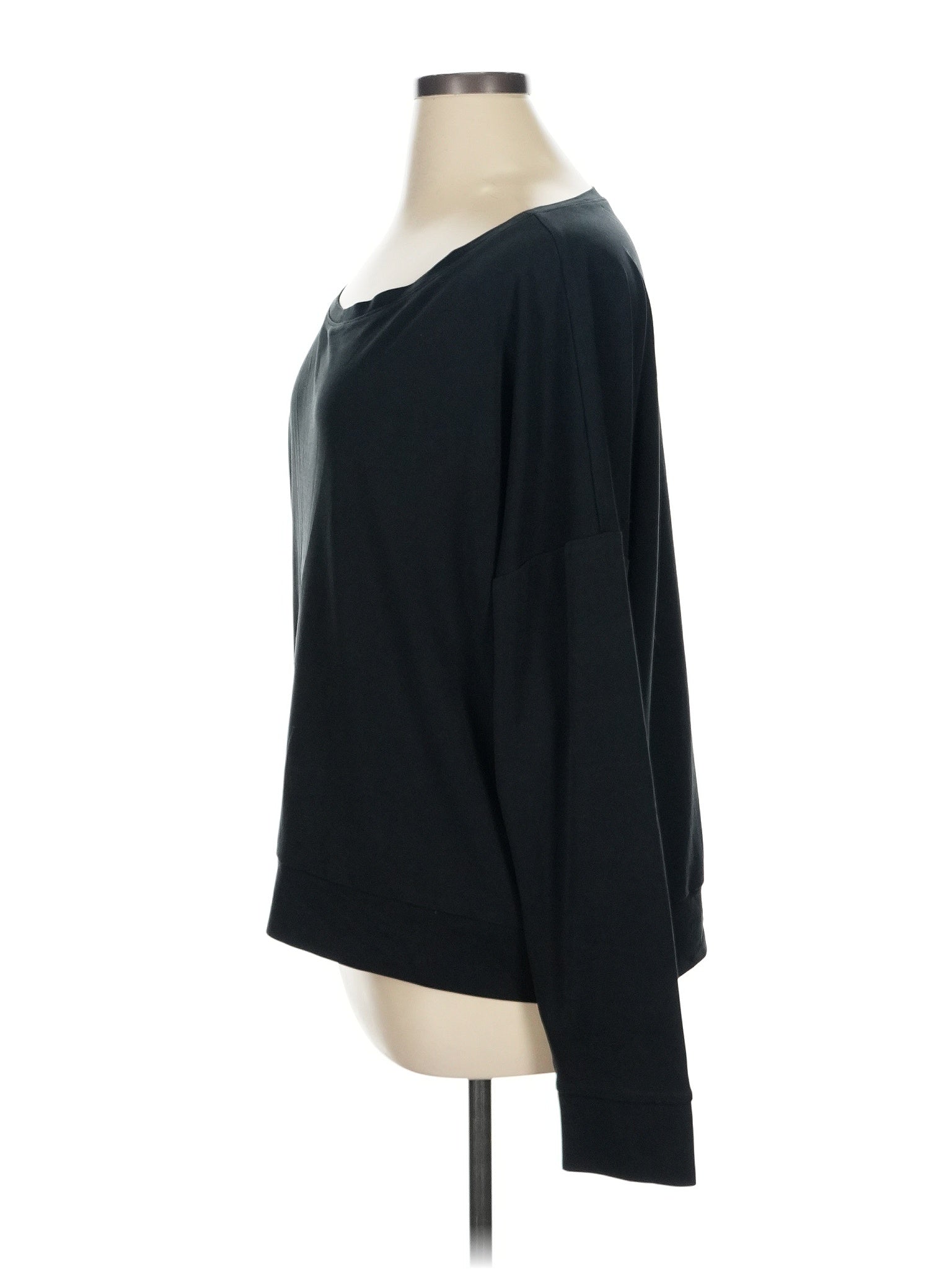 4 size - XL (Estimated)