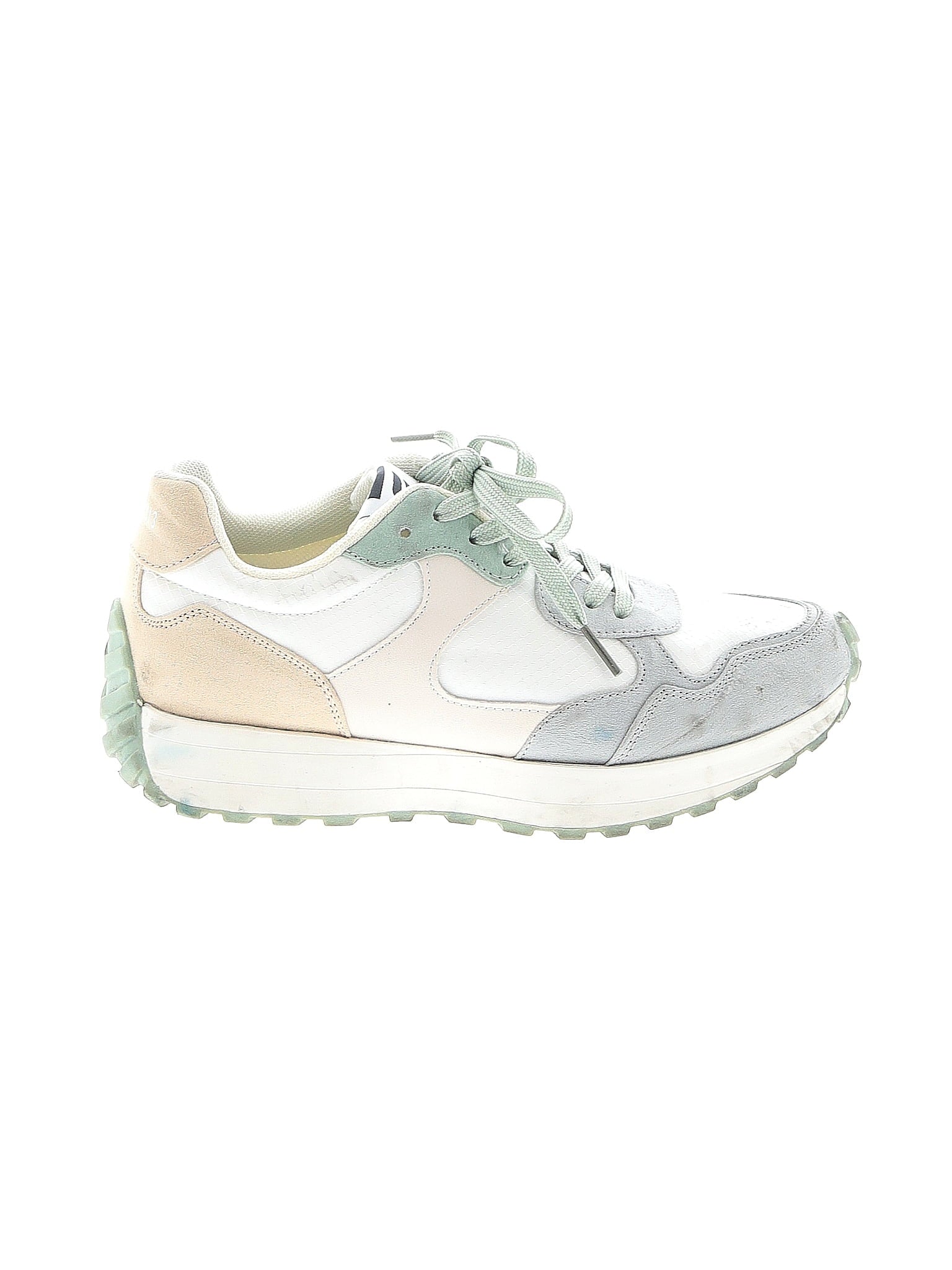 1 shoe size - 8