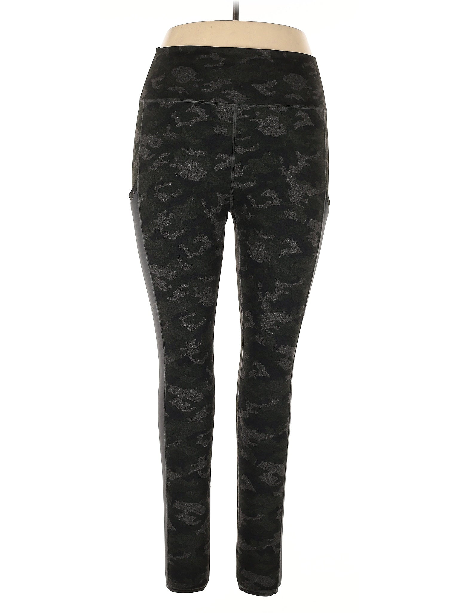 1 size - 14 (Estimated)