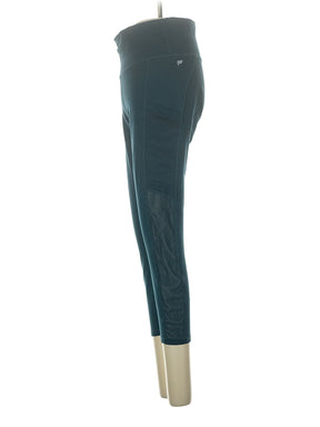 4 size - 27 (Estimated)