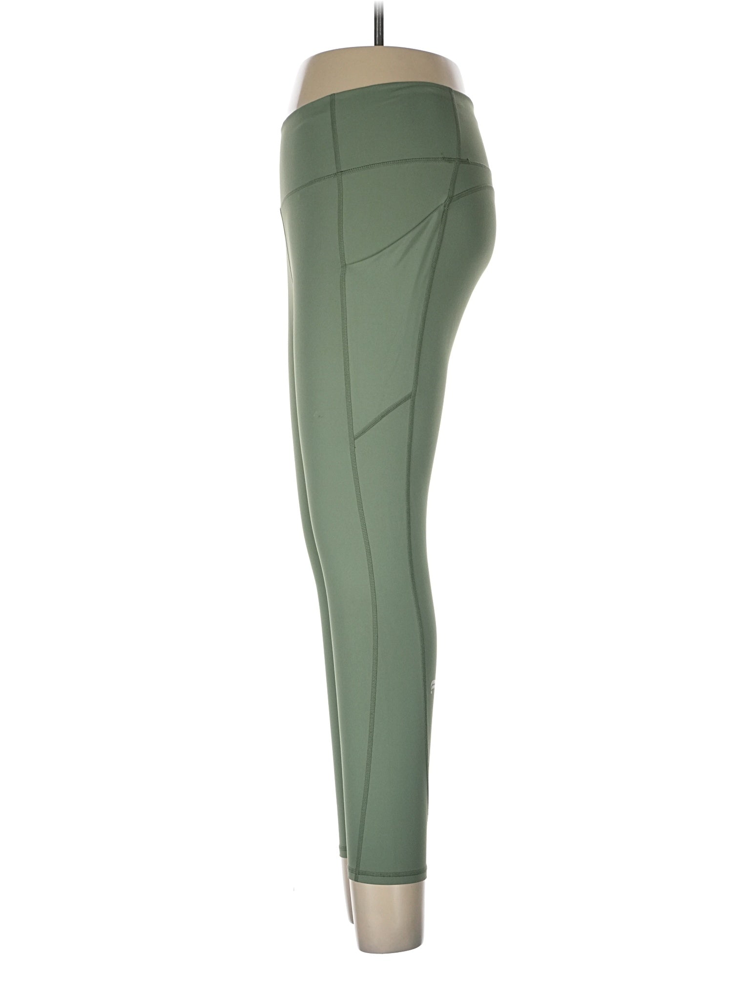 4 size - Lg(Estimated)