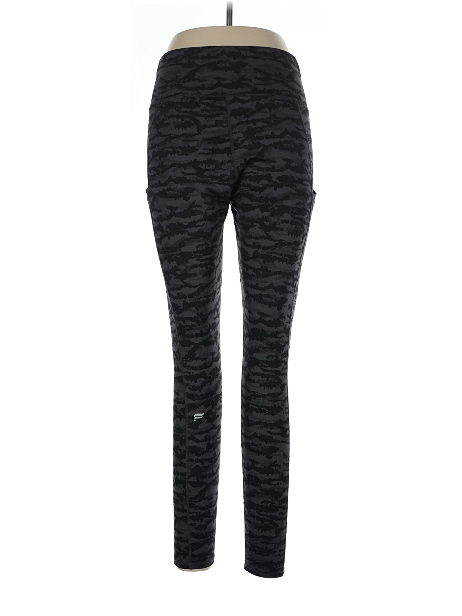 1 size - 30 (Estimated)