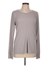 1 size - Lg(Estimated)