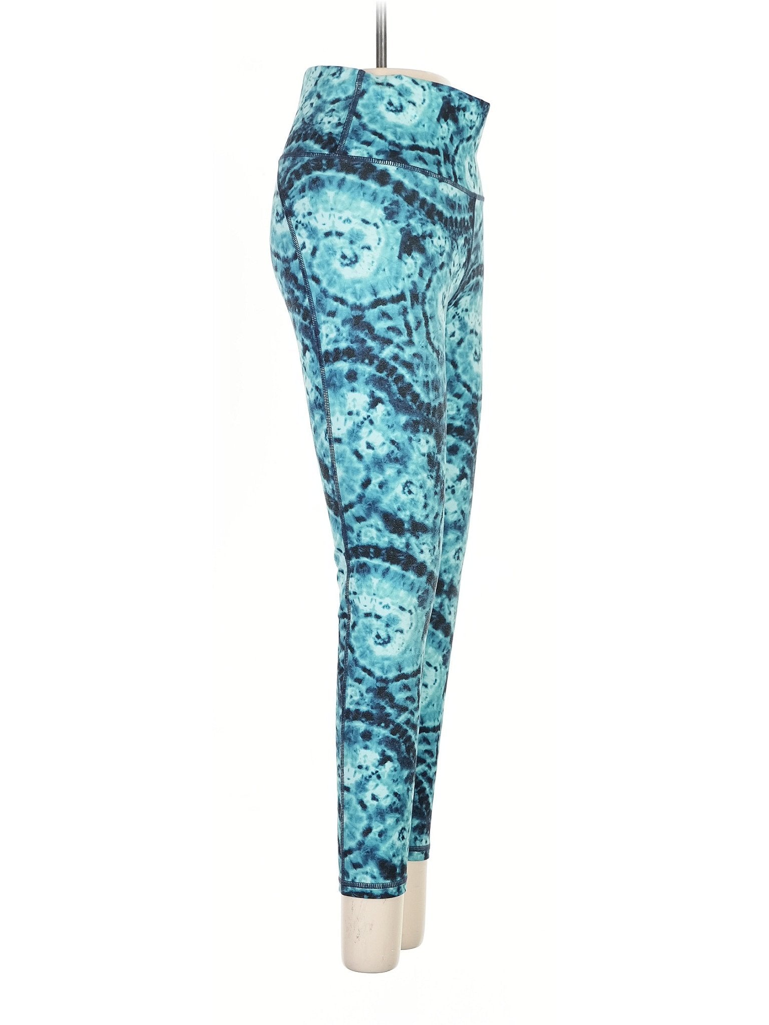 3 size - 2(Estimated)