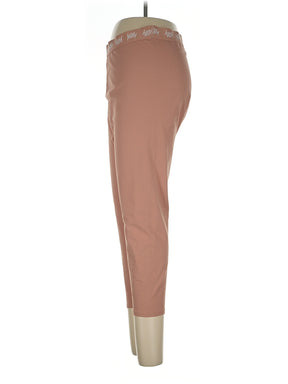 4 size - 32 (Estimated)