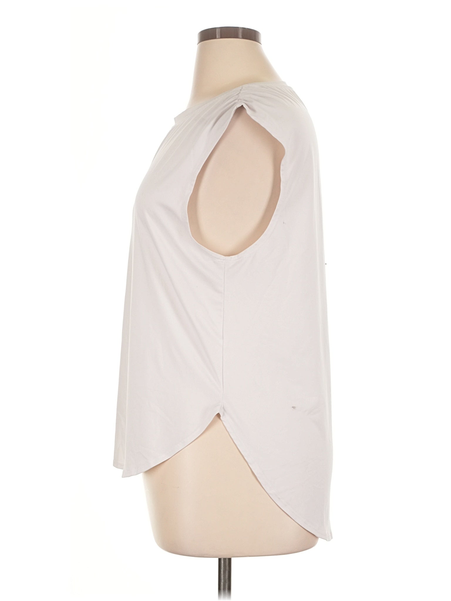 4 size - XL (Estimated)