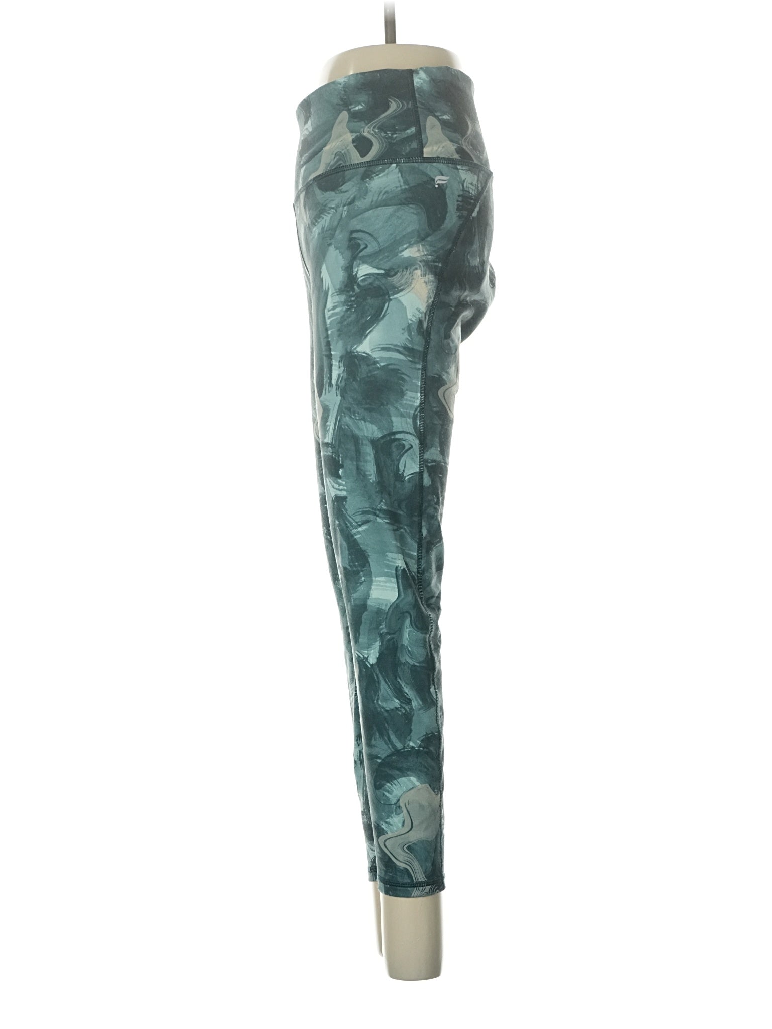 4 size - 4 (Estimated)