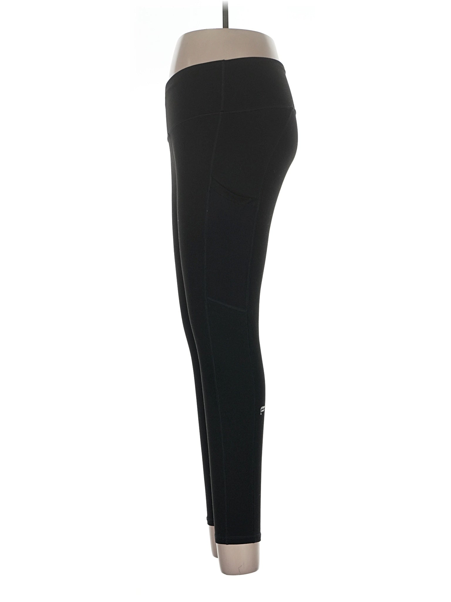 4 size - 31 (Estimated)