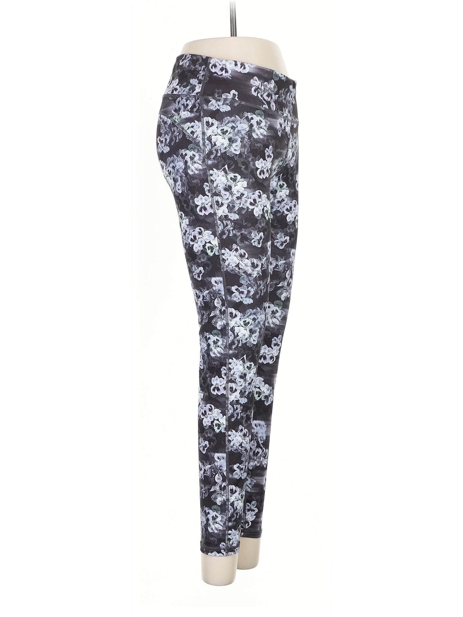 3 size - 26Estimated