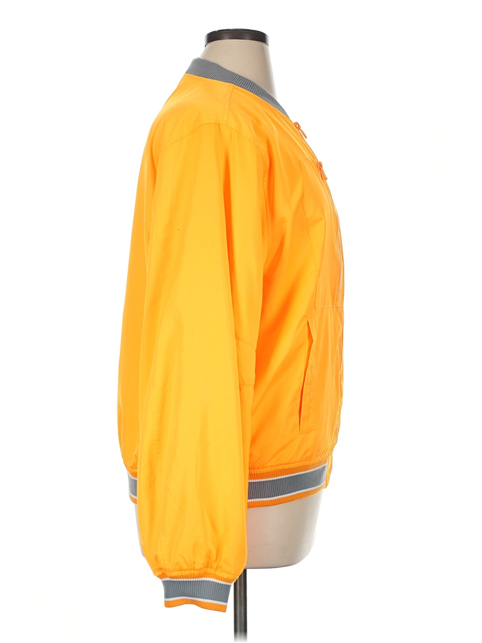 3 size - XL(Estimated)