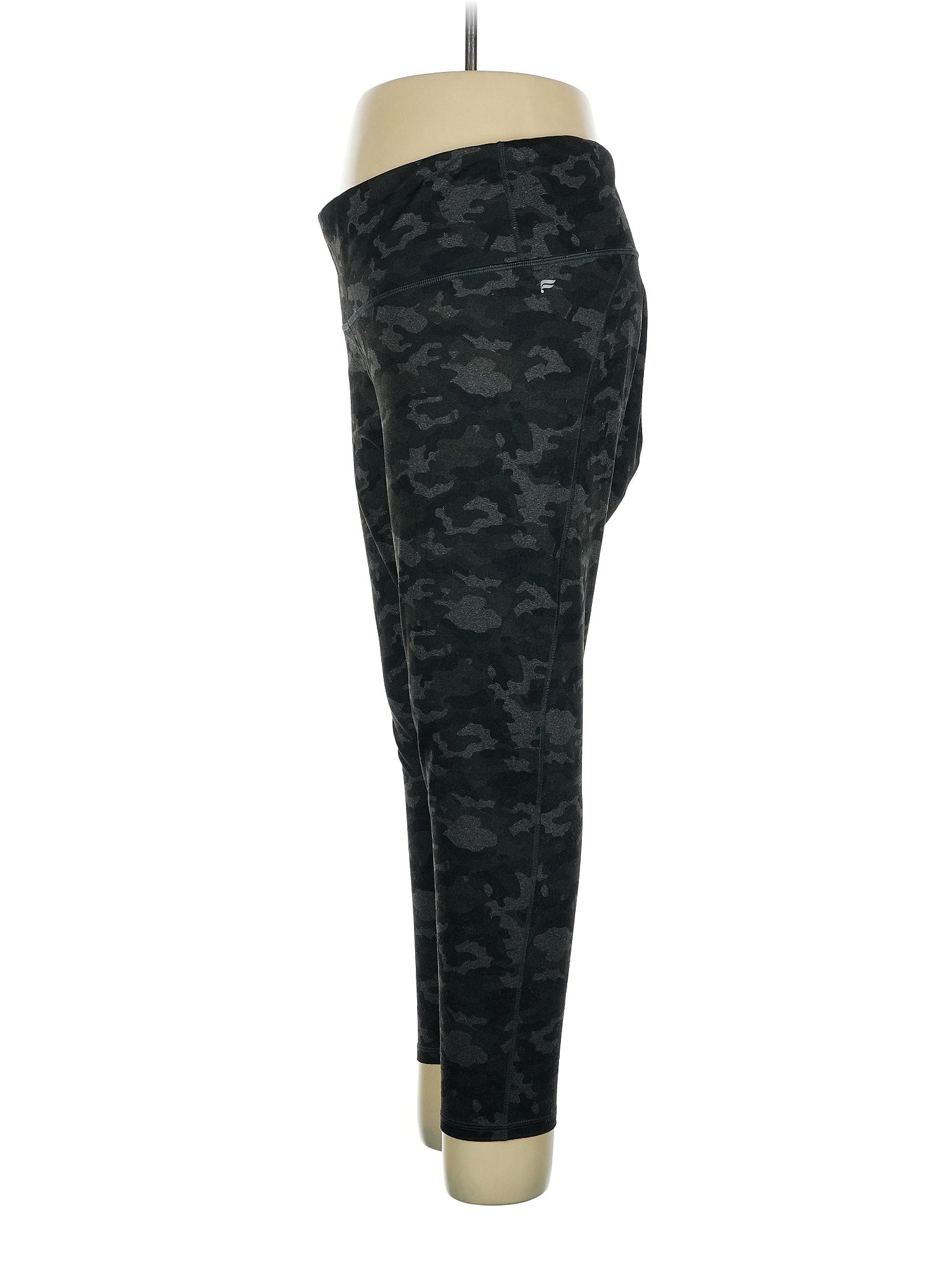 4 size - XL (Estimated)