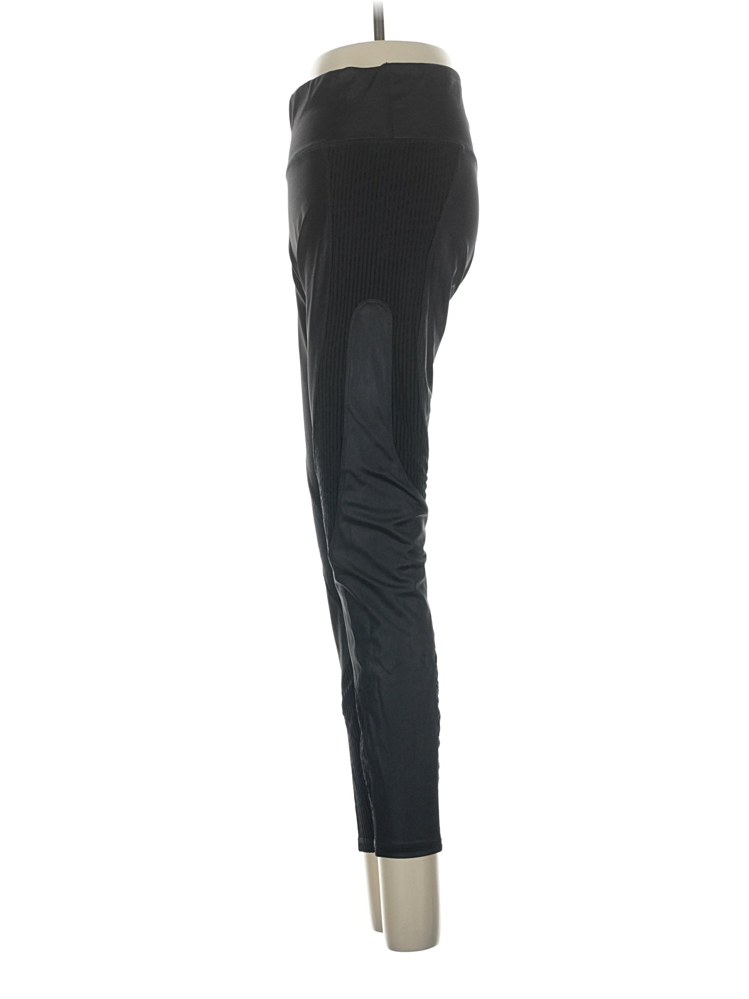 4 size - 26 (Estimated)
