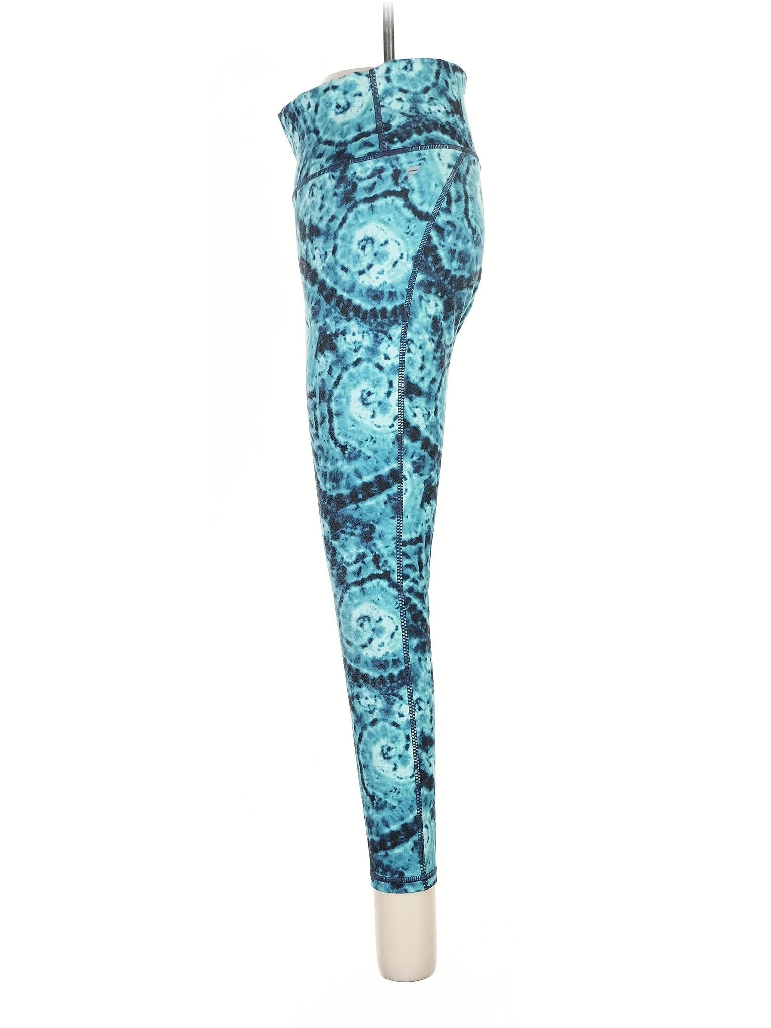 4 size - 2(Estimated)