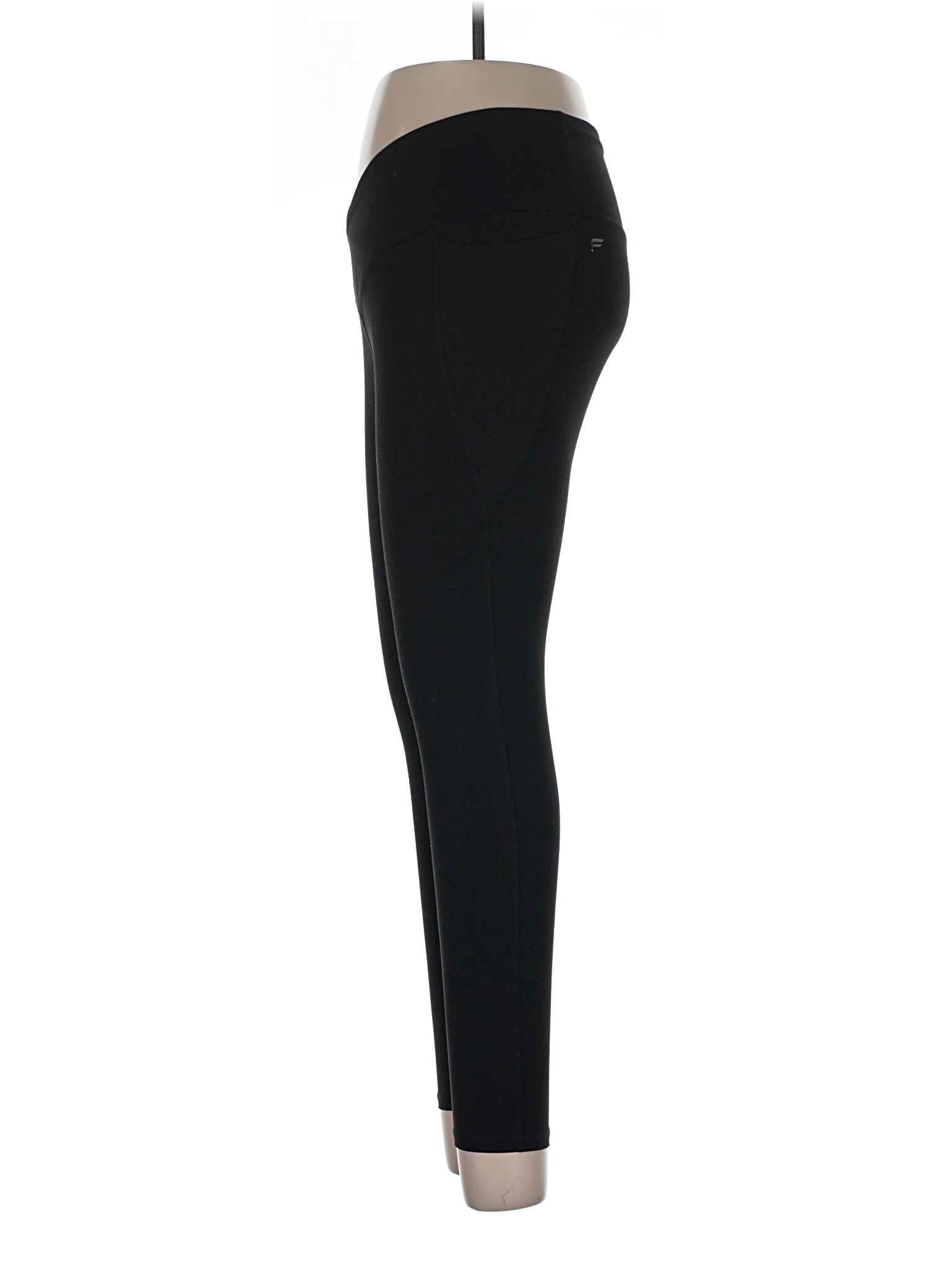 4 size - 30 (Estimated)