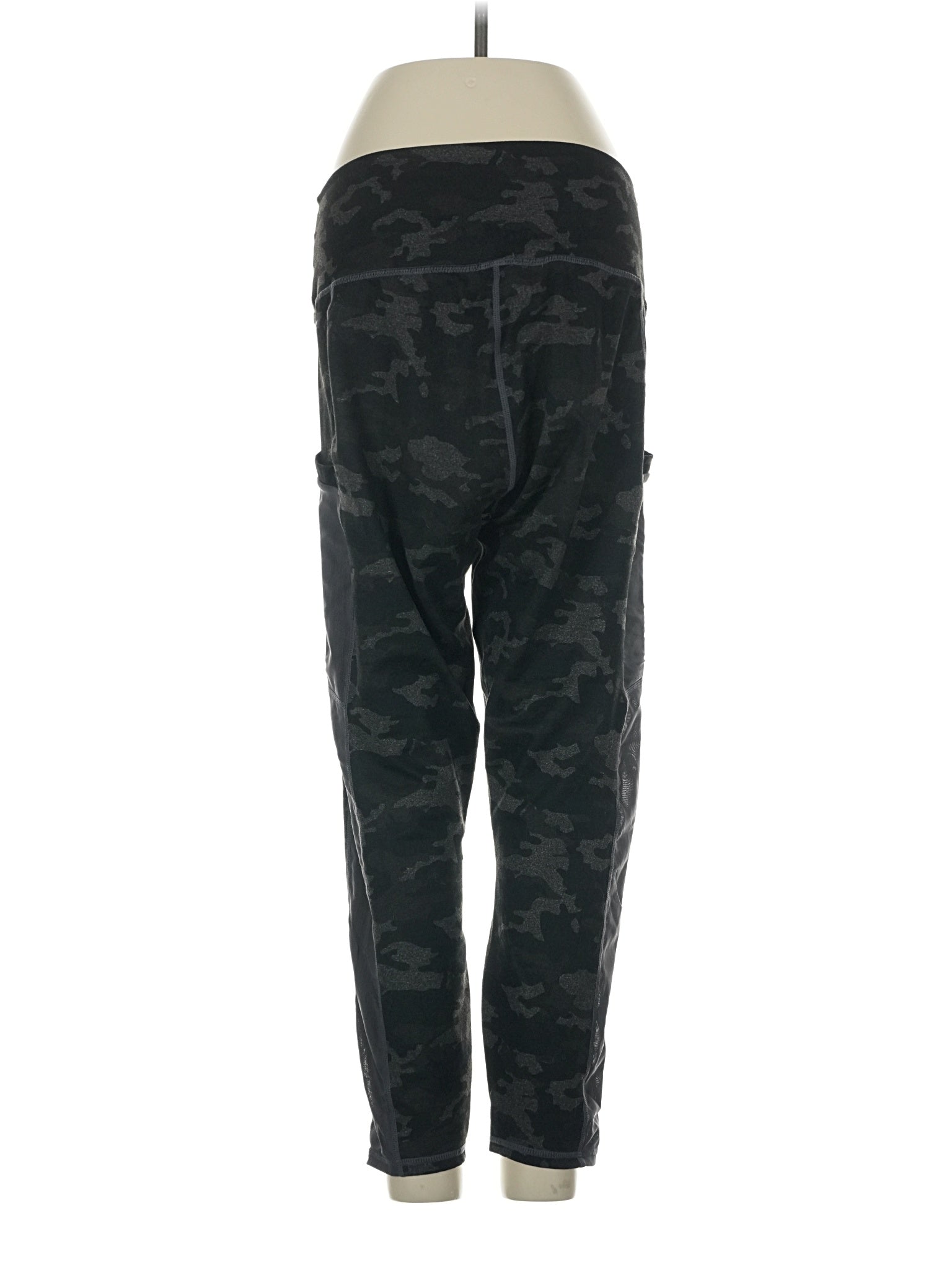 2 size - Sm (Estimated)