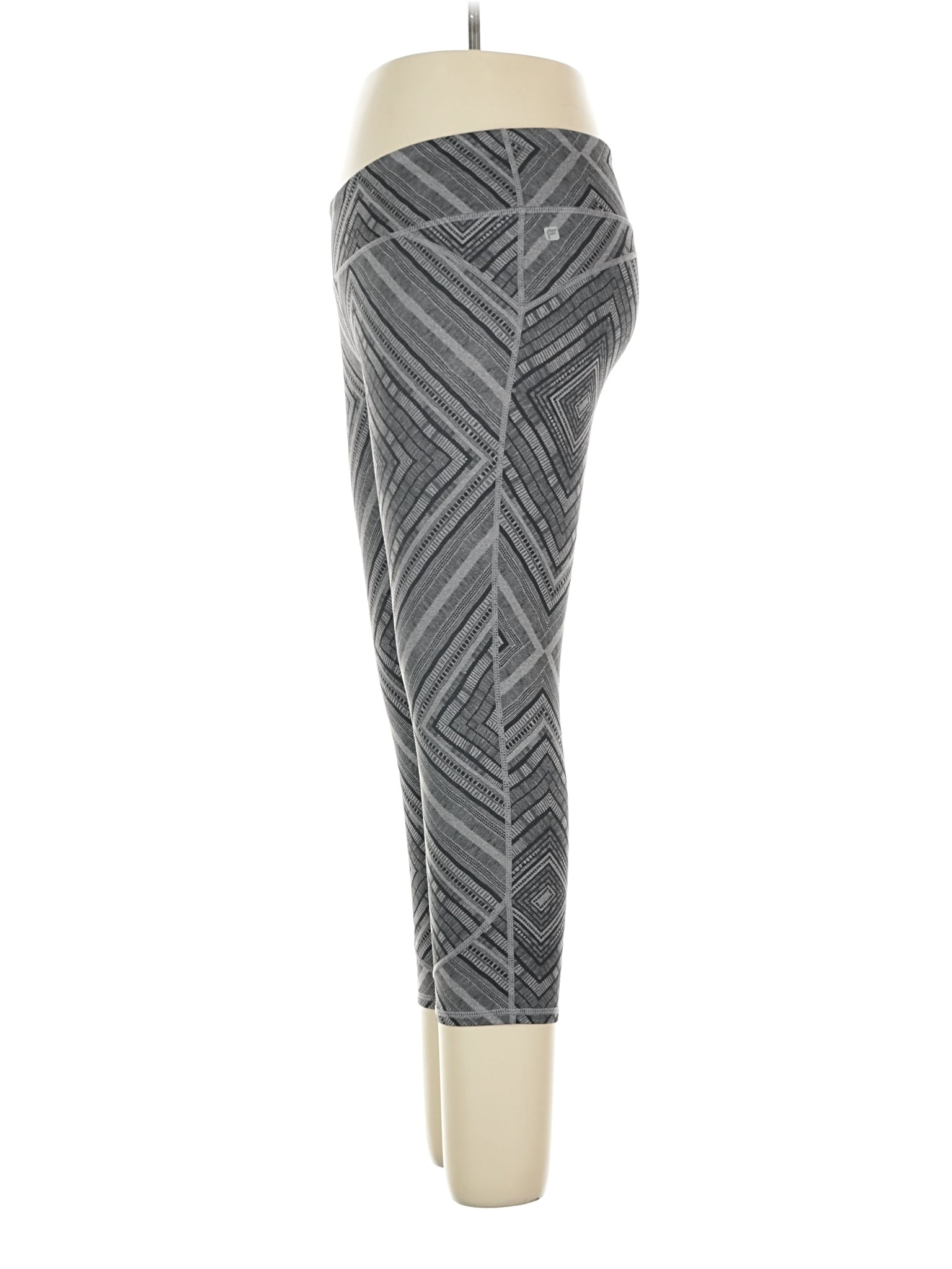4 size - Lg(Estimated)