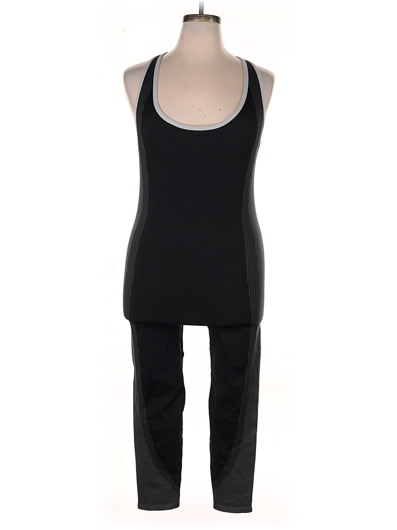 1 size - XL (Estimated)