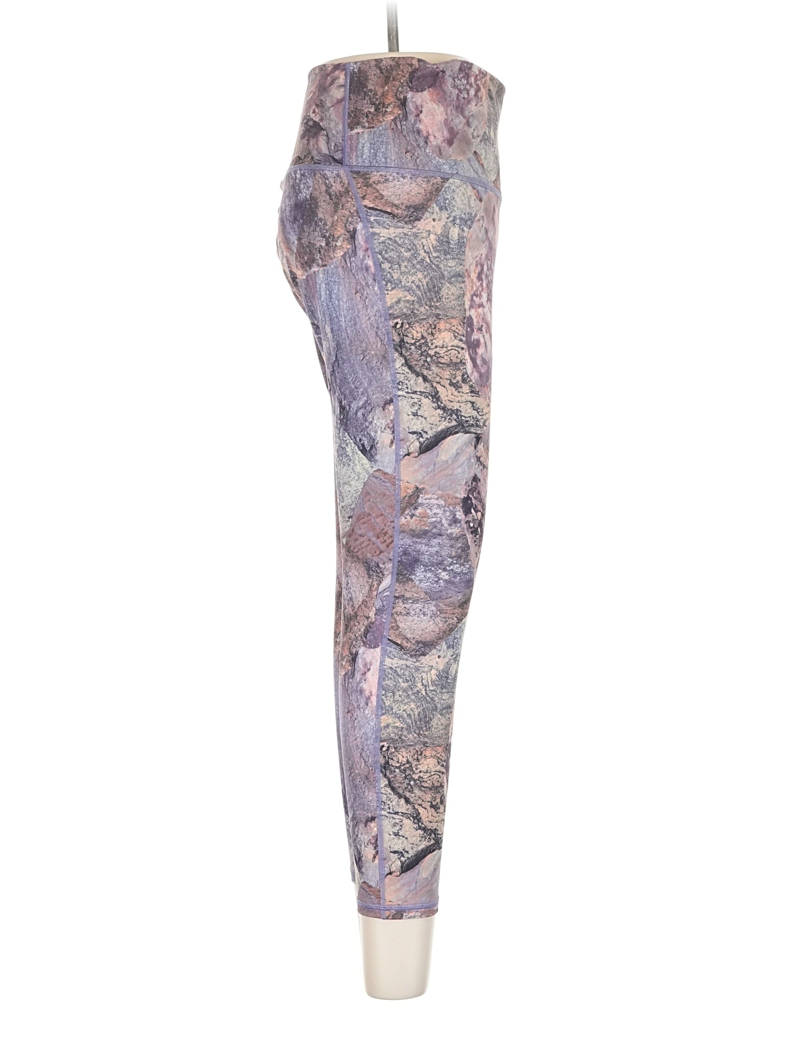 3 size - 28 (Estimated)