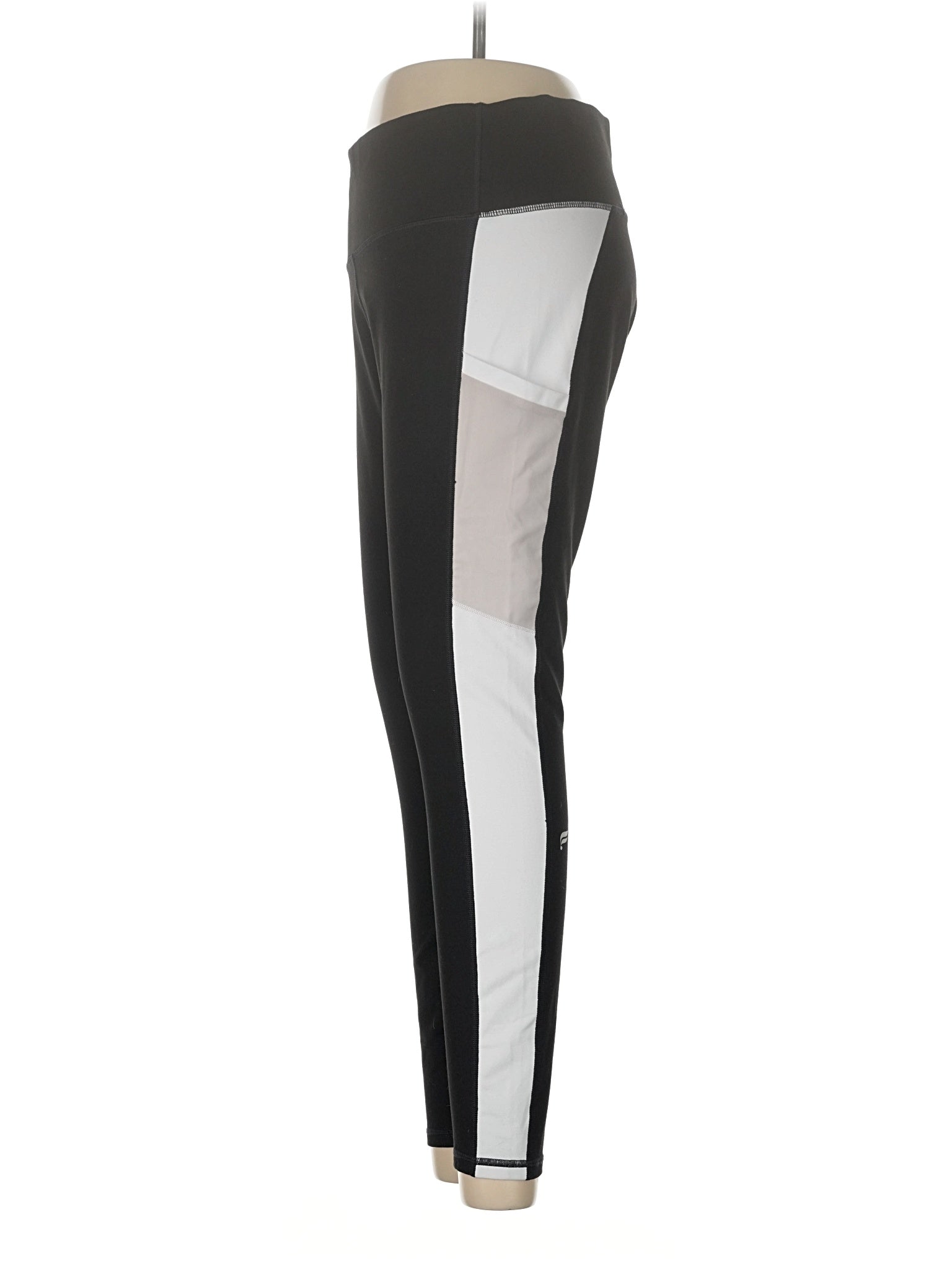 4 size - 8(Estimated)