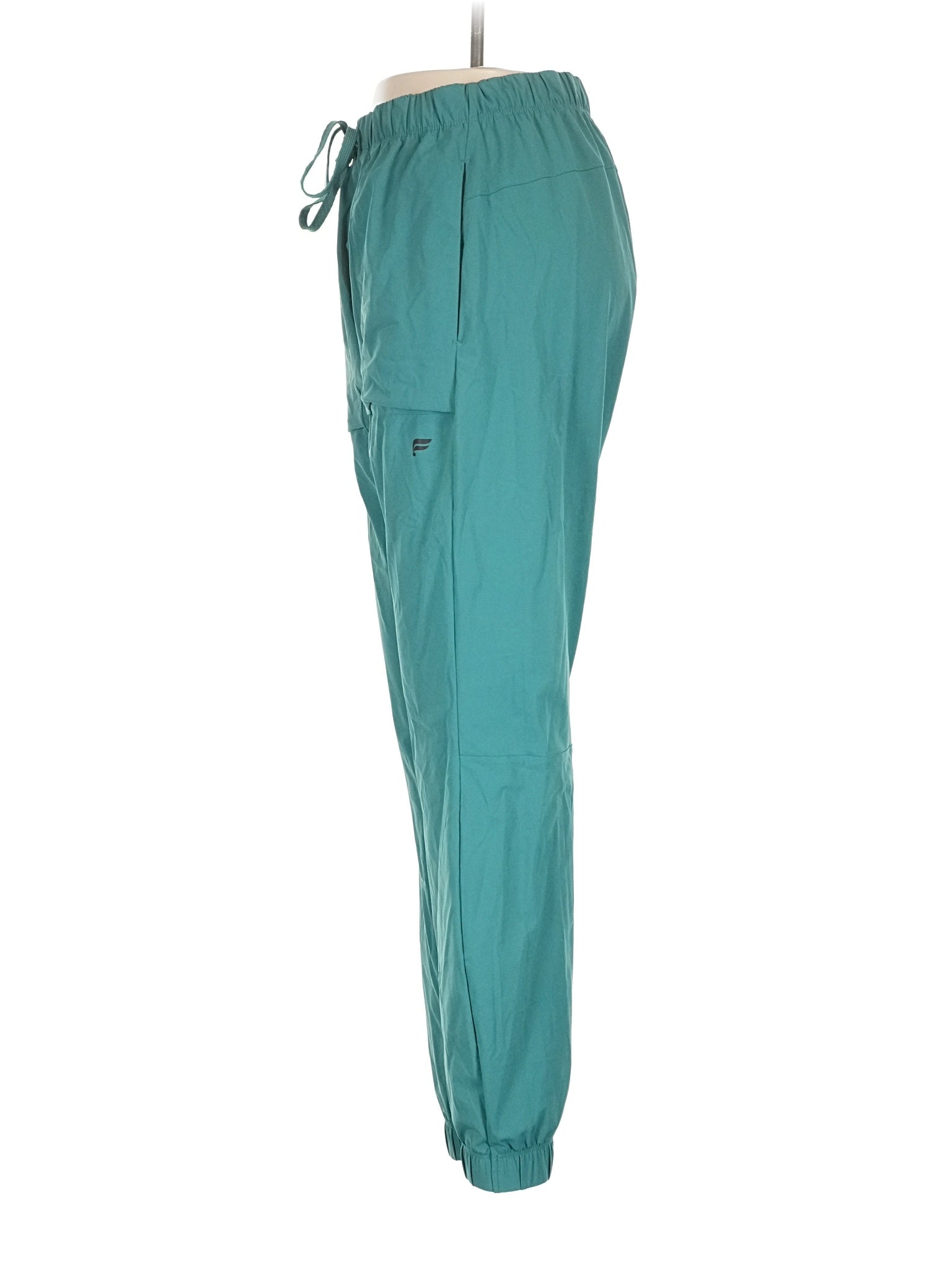 4 size - 6Estimated