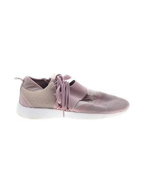 1 shoe size - 9