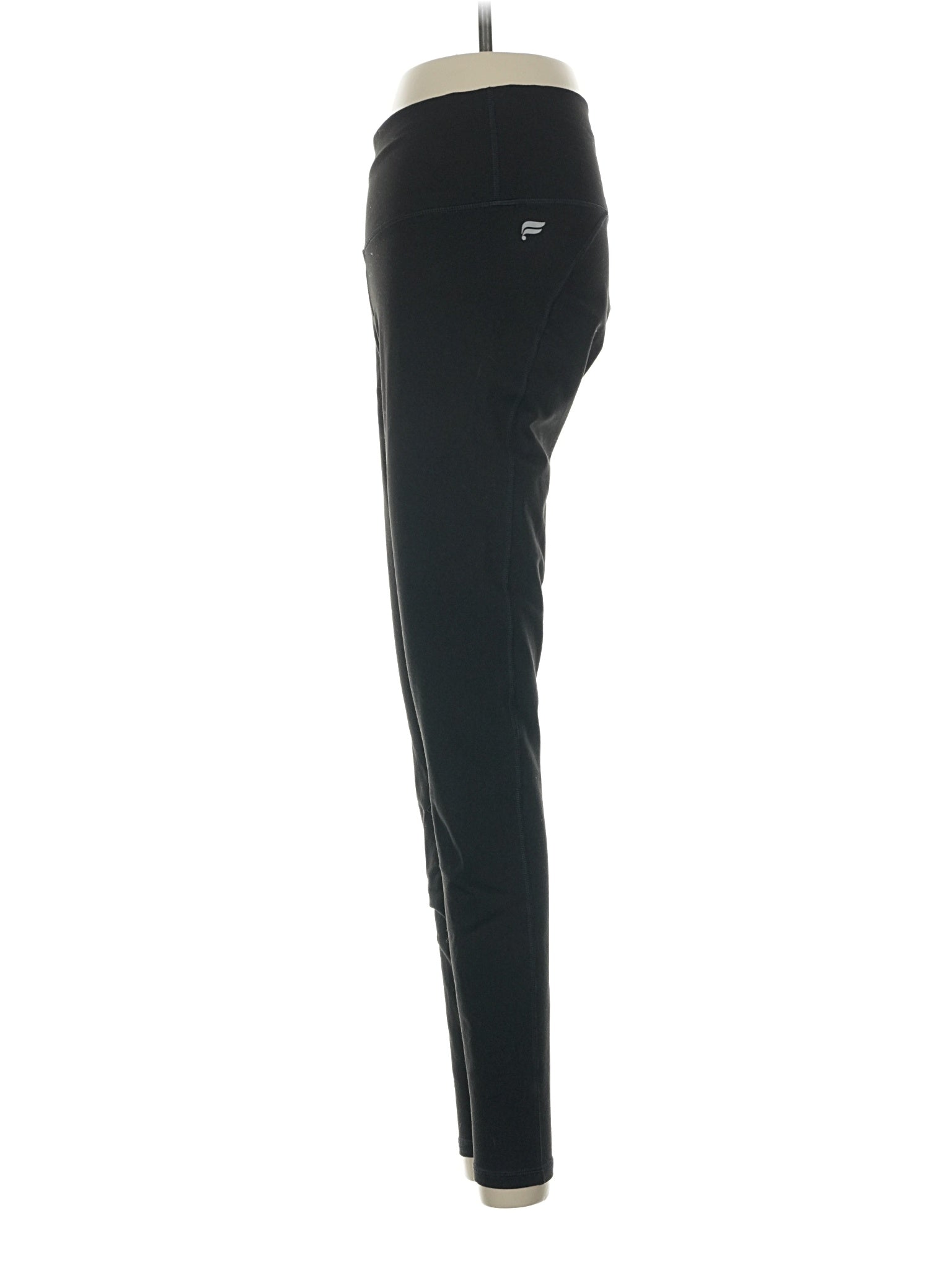 4 size - 27 (Estimated)