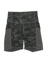 1 size - 24Estimated