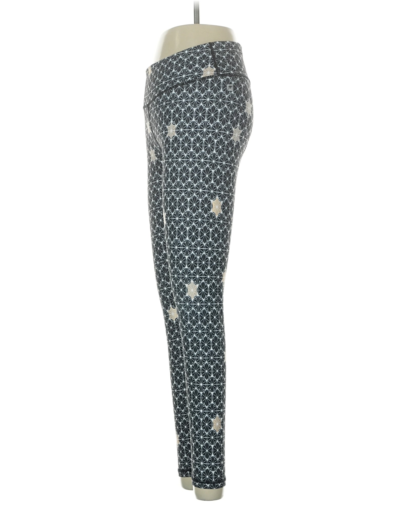 4 size - 26 (Estimated)