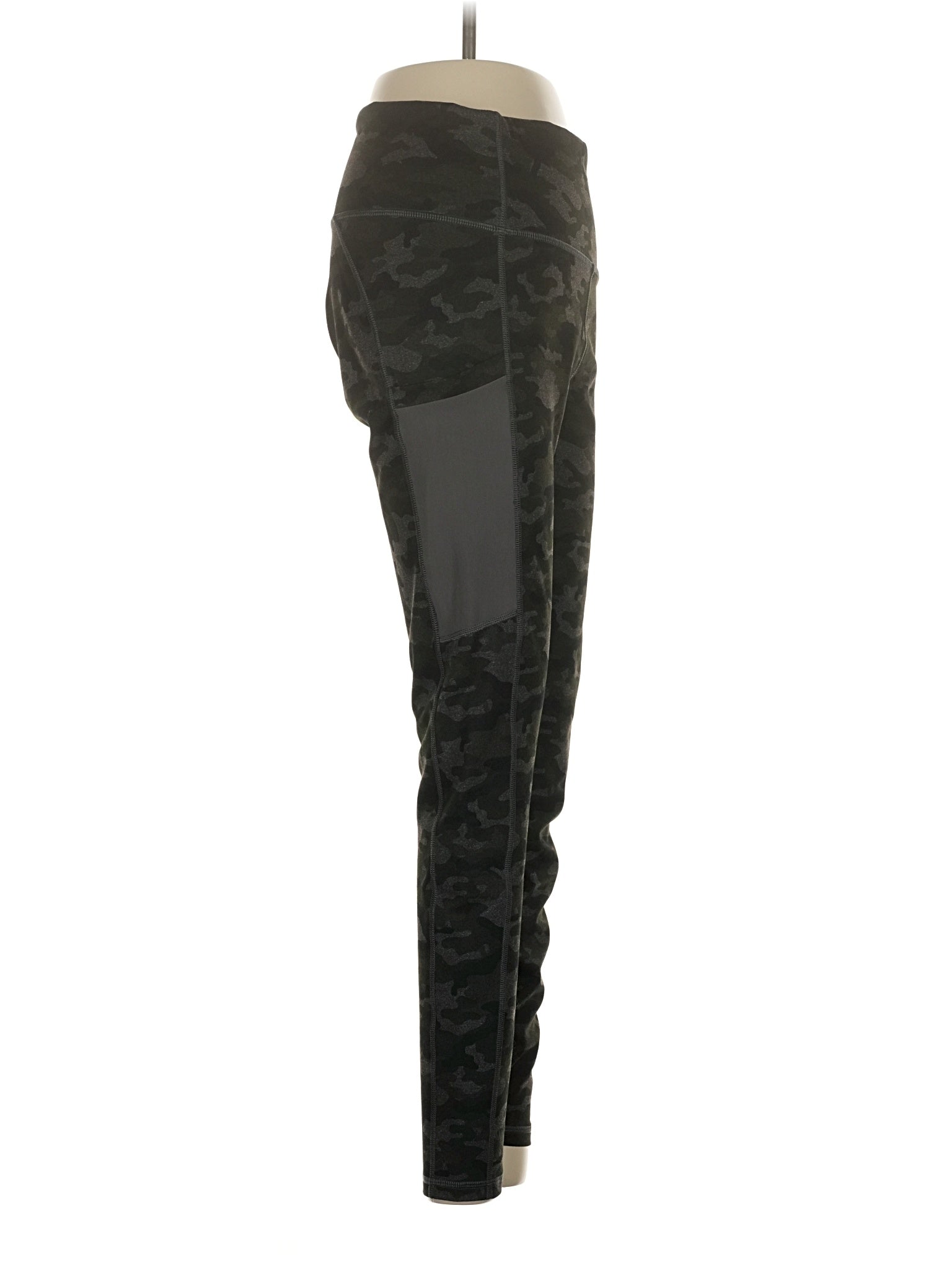3 size - 26 (Estimated)
