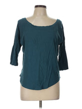 1 size - Lg (Estimated)