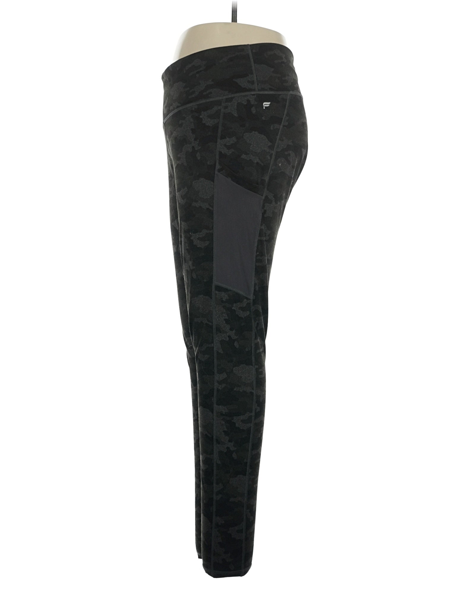 4 size - XL (Estimated)