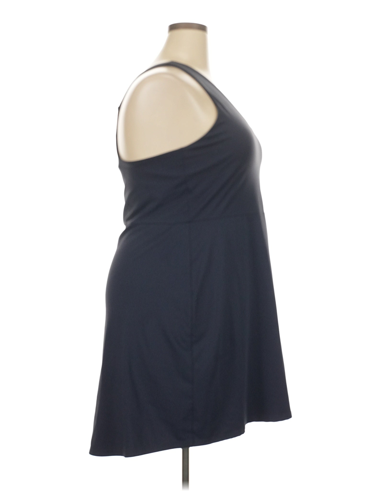 3 size - 2X (Estimated) W