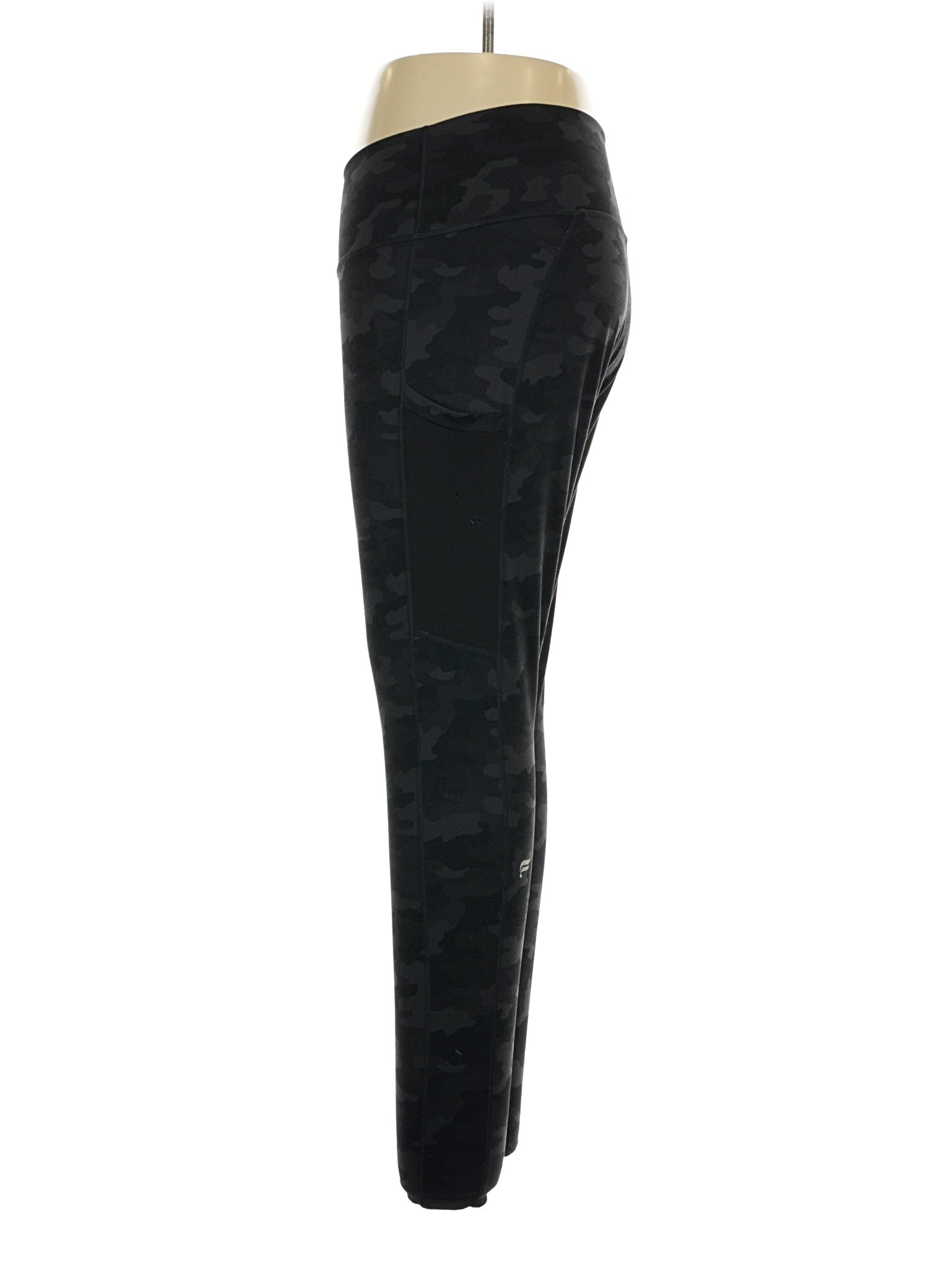 4 size - XL (Estimated)