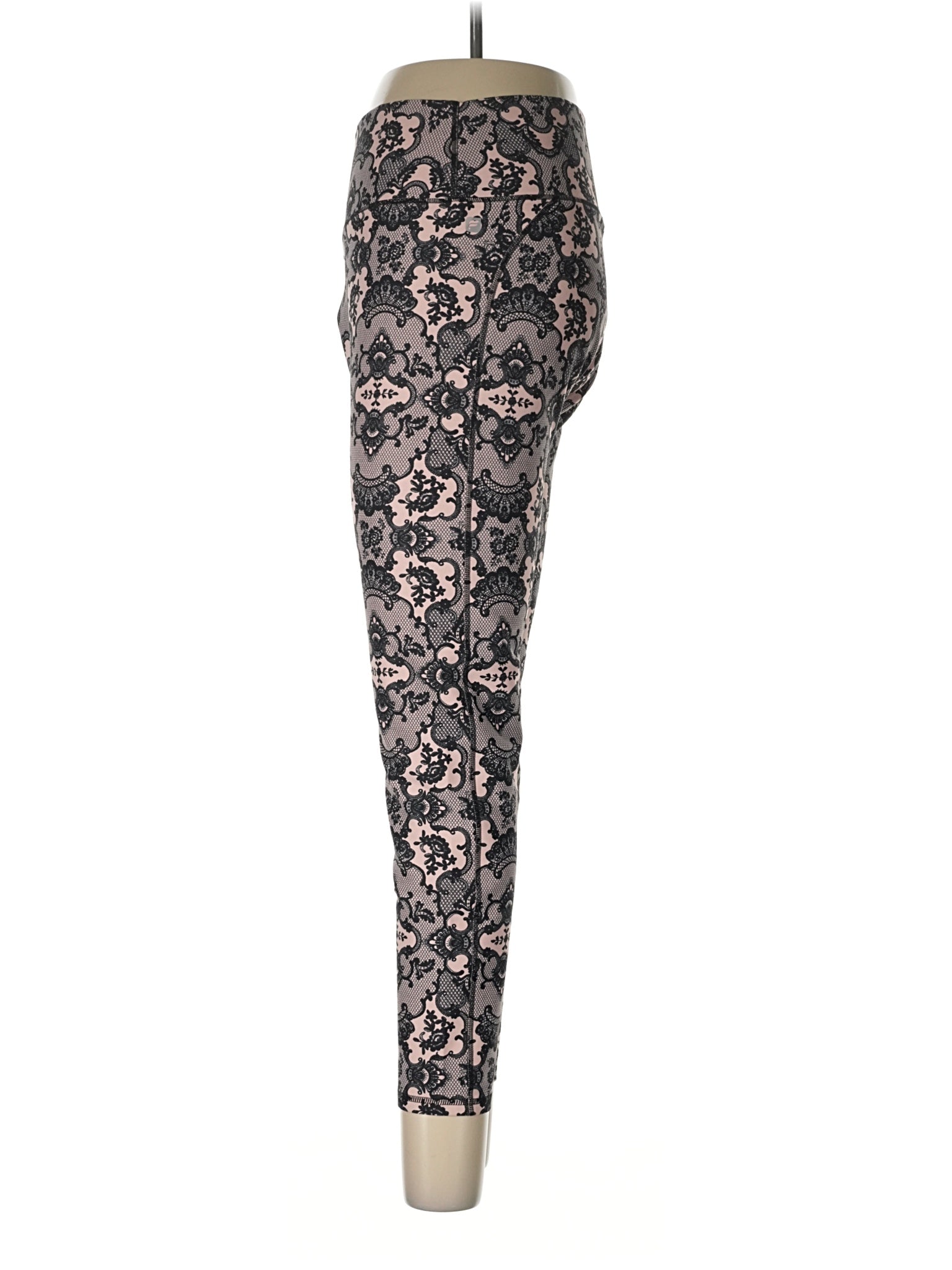 4 size - 29 (Estimated)