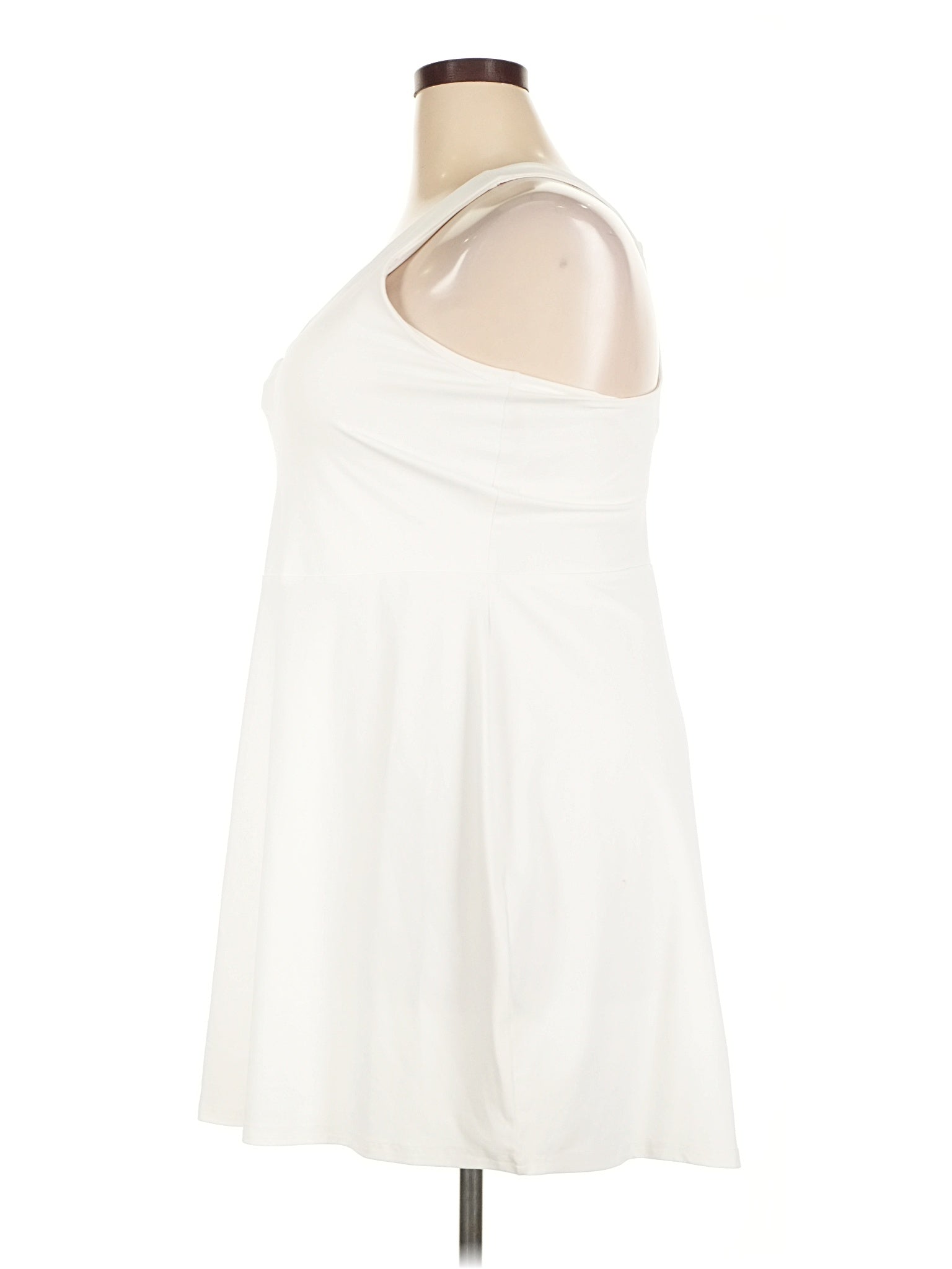 4 size - 2X(Estimated) W