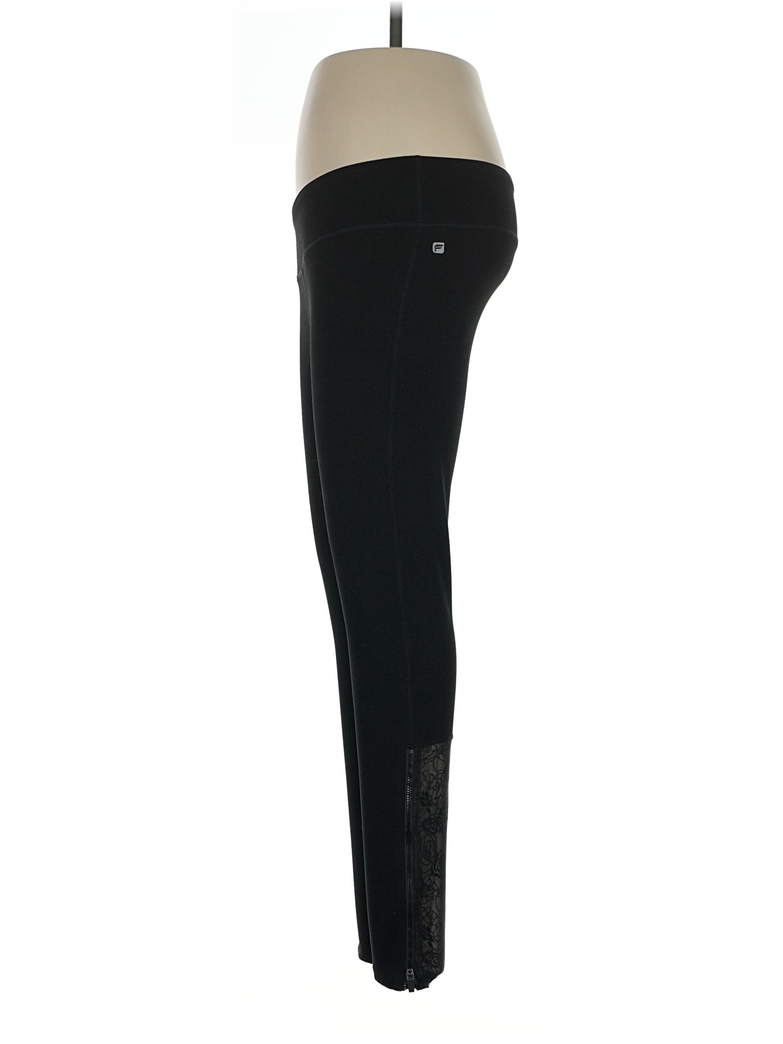 4 size - 31 (Estimated)