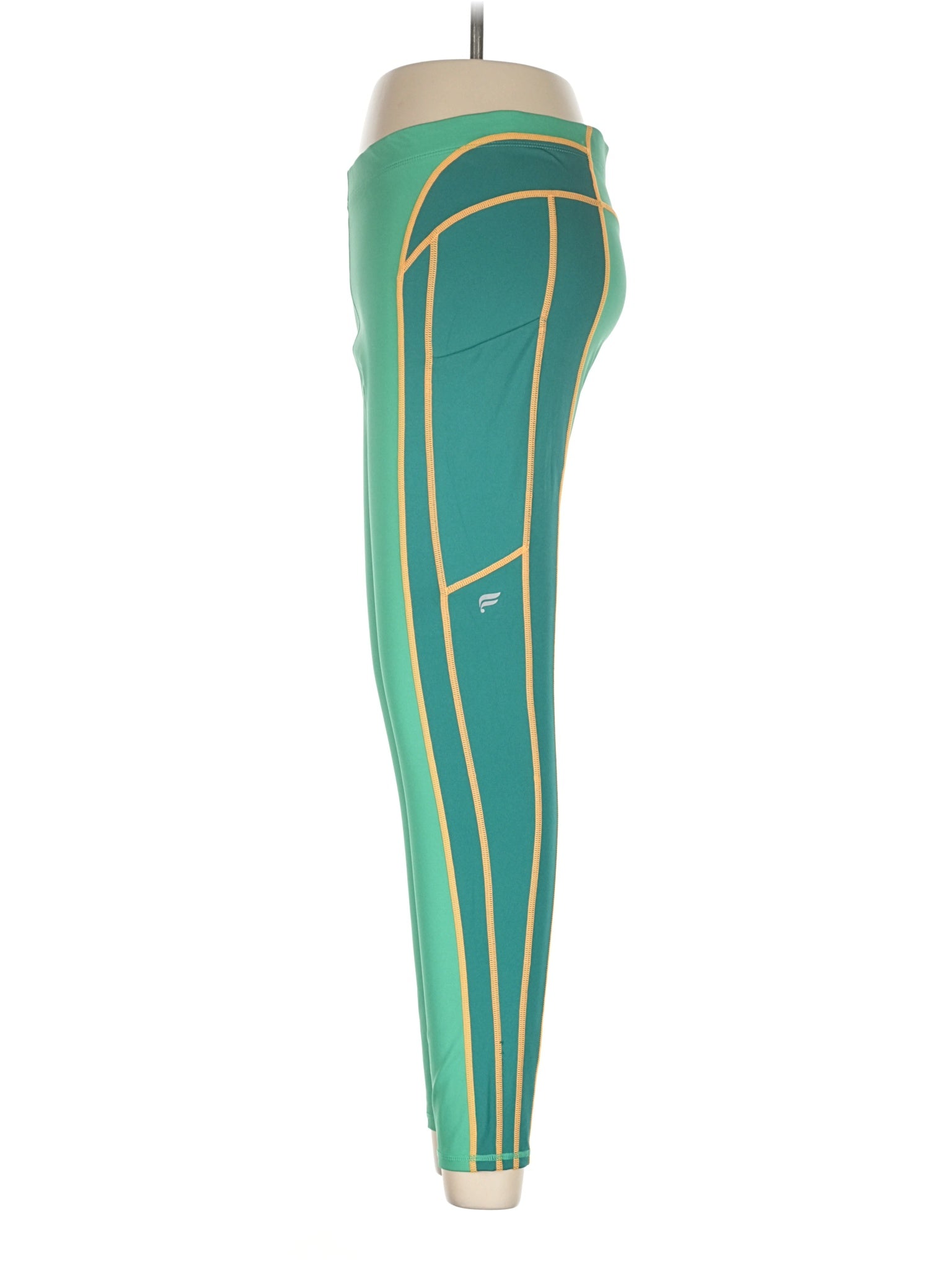 4 size - Med(Estimated)