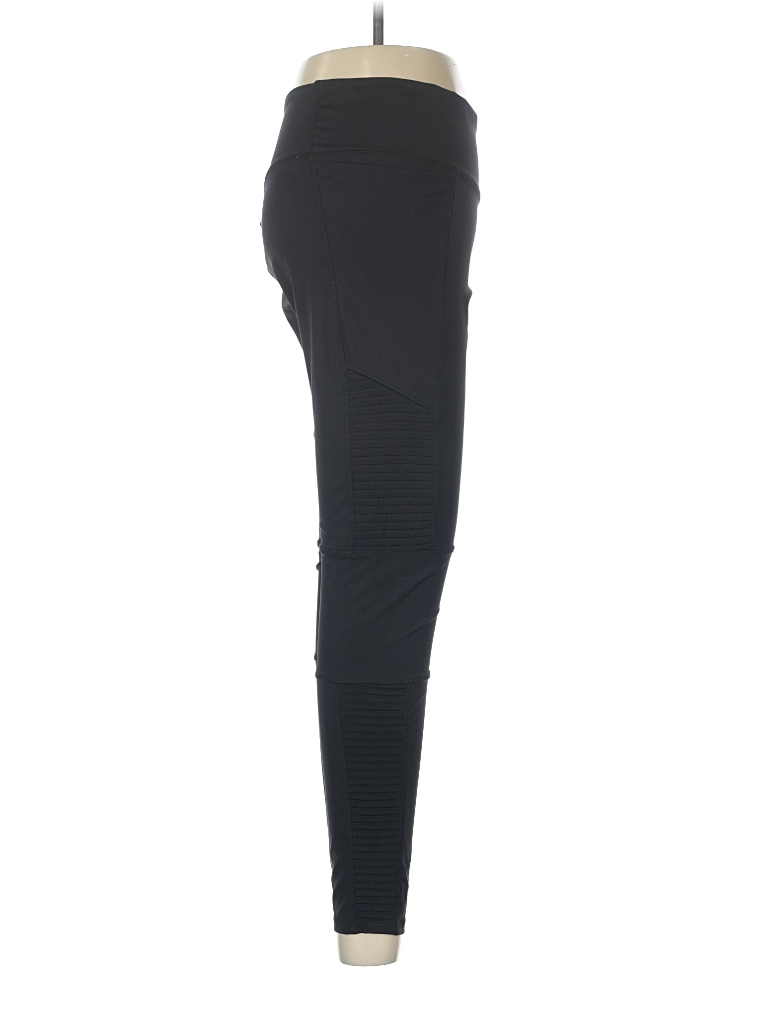 3 size - 6 (Estimated)