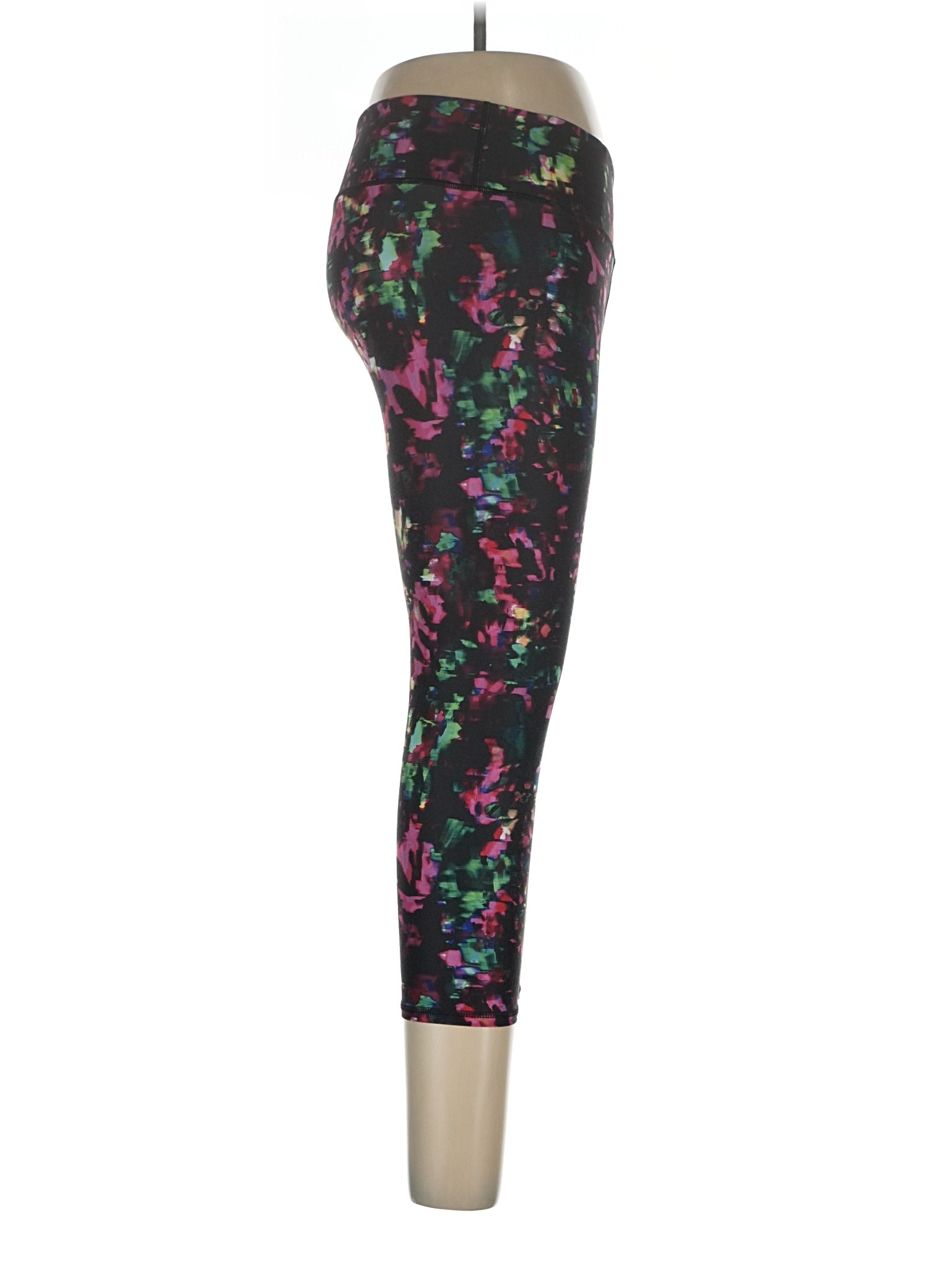 3 size - 32 (Estimated)