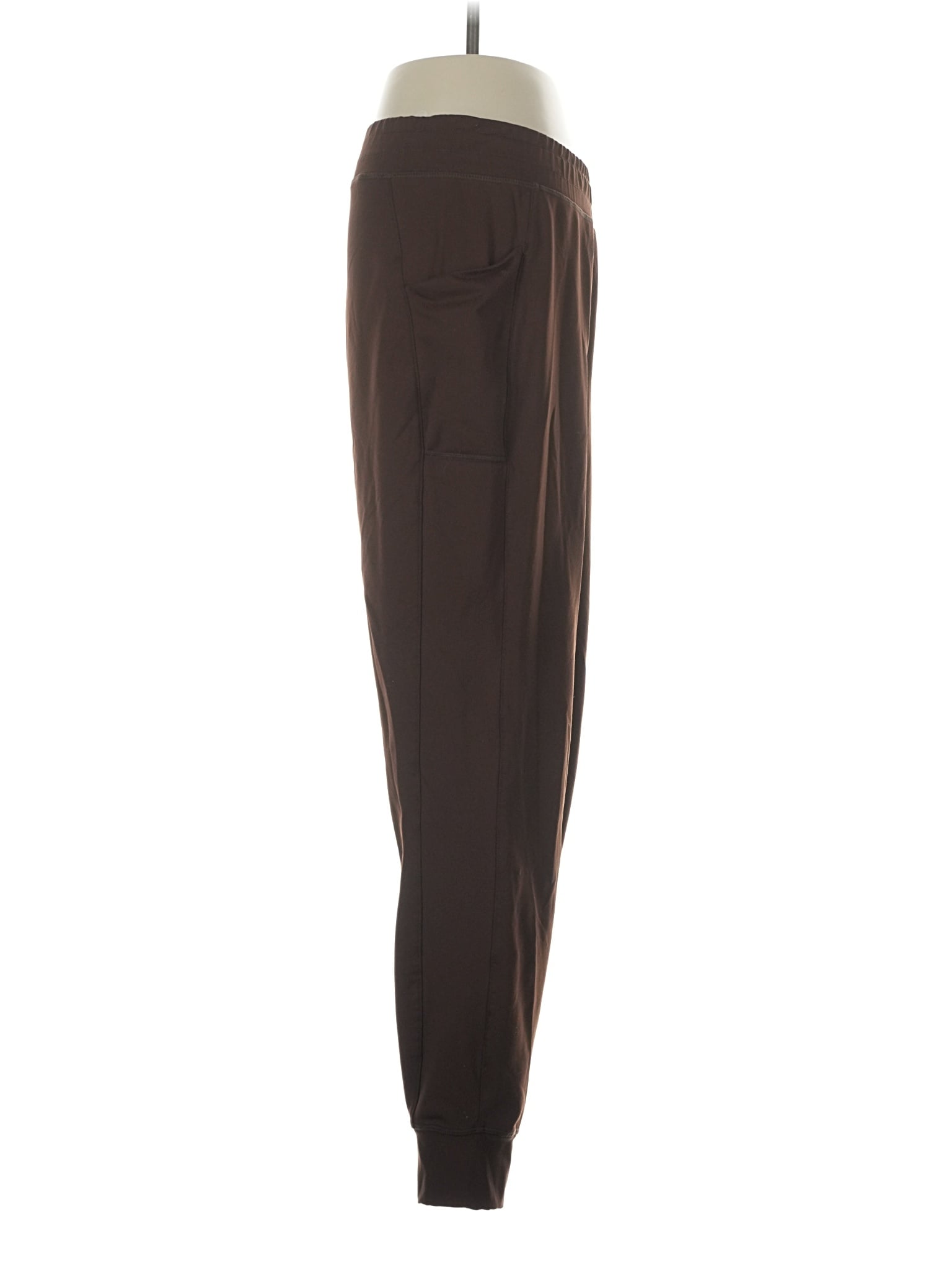 3 size - 26 (Estimated)