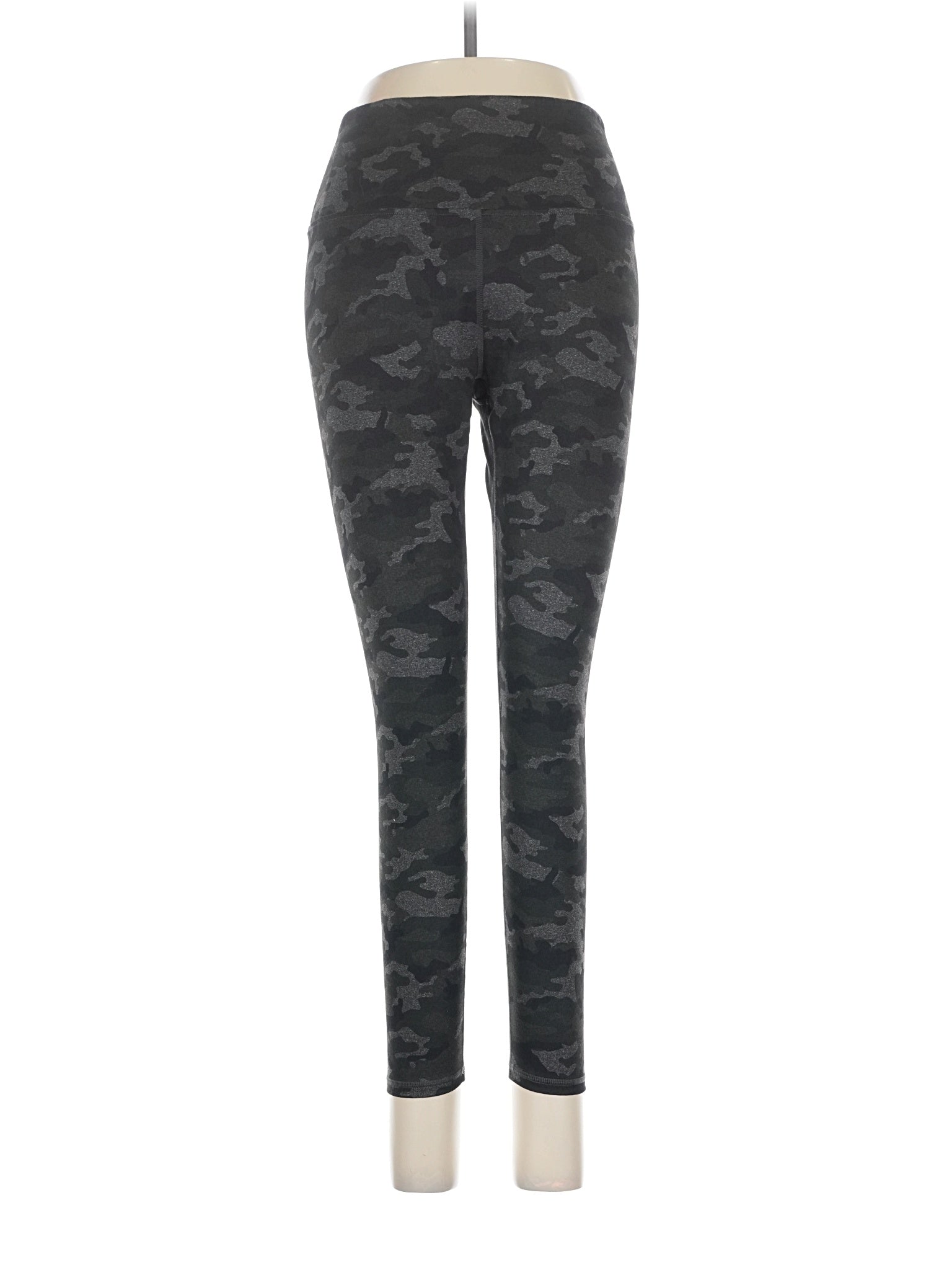 1 size - Estimated