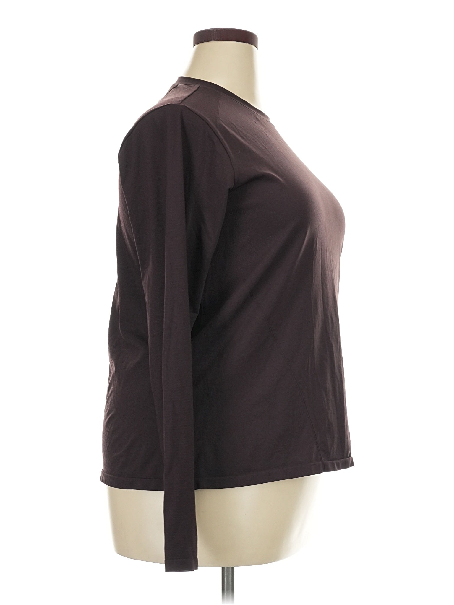 3 size - 2X (Estimated) W