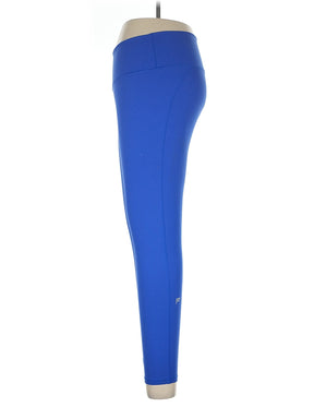 4 size - 30 (Estimated)