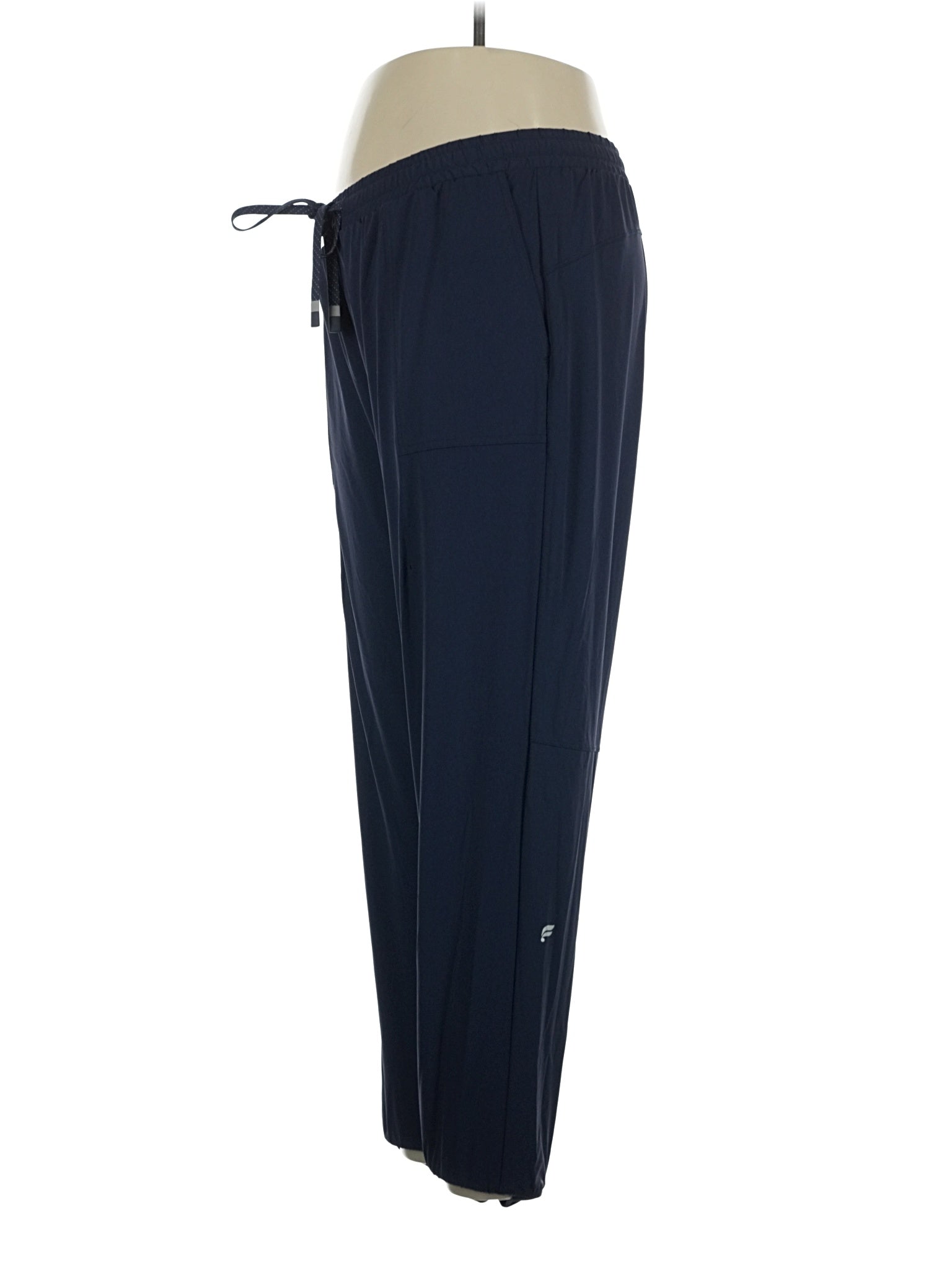 4 size - XL (Estimated)