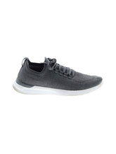 1 shoe size - 9