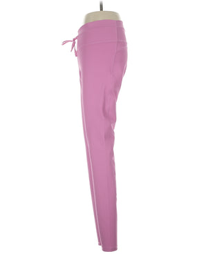 4 size - 27 (Estimated)