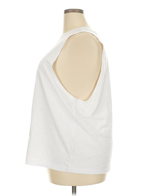 4 size - 2X (Estimated) W